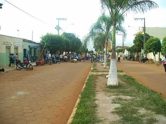 FEIRA DE RUA DE NOVORIZONTE POR DILSON FERREIRA CRUZ - NOVORIZONTE - MG