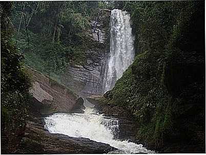 CACHOEIRA DO PO DE ANGU FOTO SANDER VICTOR DE PAULA - OLARIA - MG