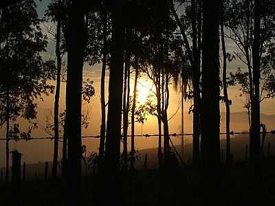 AMANHECER EM OLEGRIO MACIEL-FOTO:BRUNO CASARINI  - OLEGRIO MACIEL - MG