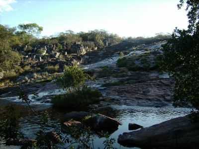 CACHOEIRA, POR CATIA - OLHOS D' GUA - MG