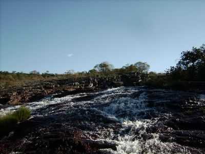 CACHOEIRA, POR CATIA - OLHOS D' GUA - MG