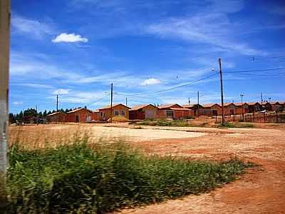 CASAS POPULARES-FOTO:MIRO BILHARVAS  - OLHOS D' GUA - MG