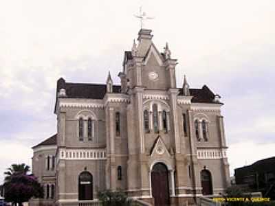 CATEDRAL DE N.S.DA OLIVEIRA-FOTO:VICENTE A. QUEIROZ - OLIVEIRA - MG