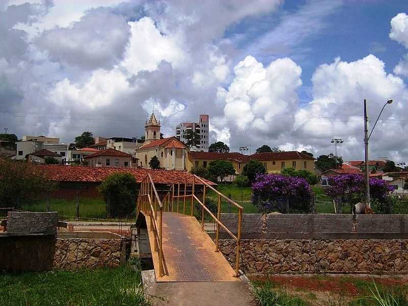 OLIVEIRA-MG-LINDA VISTA DA CIDADE-FOTO:ANDR SALIYA - OLIVEIRA - MG