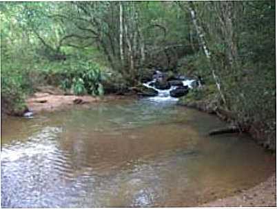 AGUA CRISTALINA, POR ECOADVENTURE  - OURO FINO - MG