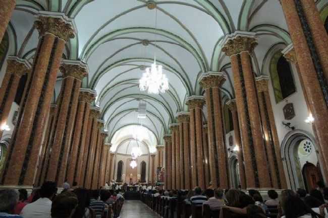 IGREJA MATRIZ, POR PAULO ROBERTO CECCON - OURO FINO - MG