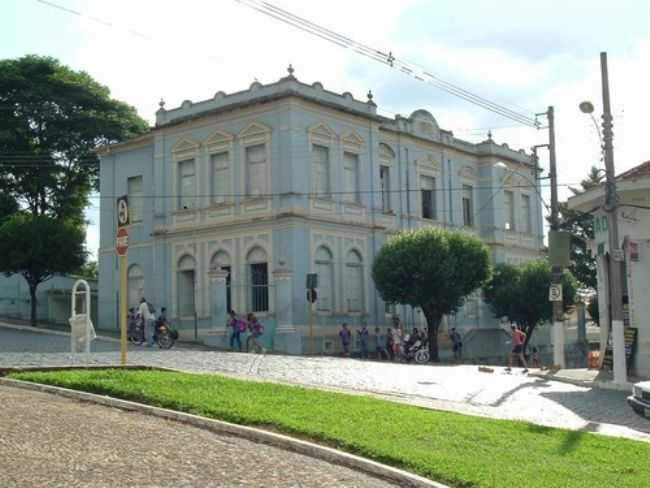 ESCOLA BUENO BRANDO, POR PAULO ROBERTO CECCON - OURO FINO - MG