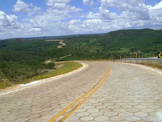 MORRO ESTRADA JOSENPOLIS EM PADRE CARVALHO-FOTO:HAMILTONDUTRA - PADRE CARVALHO - MG