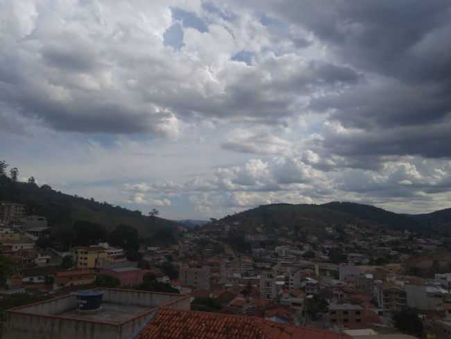 POR CLAUDIS VIEIRA - PADRE PARASO - MG