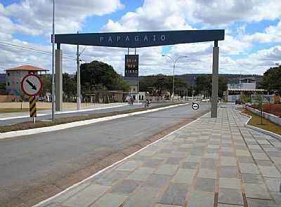 ENTRADA DE PAPAGAIOS. - PAPAGAIOS - MG