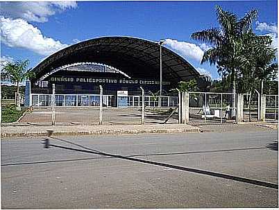 GINSIO POLIESPORTIVO ROMULO CHAVES POR EMESON - PAPAGAIOS - MG