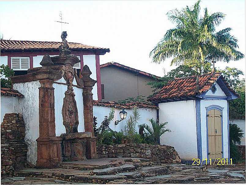 PARACATU-MG-CHAFARIZ DA TRAIANA E CAPELA DOS PASSOS-FOTO:JOSUE MARINHO - PARACATU - MG