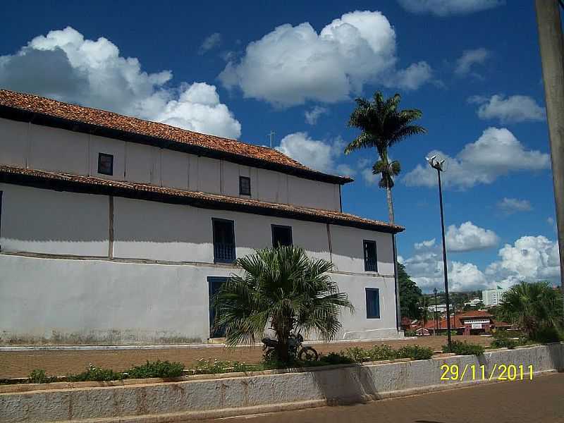 PARACATU-MG-LATERAL DA MATRIZ DE SANTO ANTNIO-FOTO:JOSUE MARINHO - PARACATU - MG