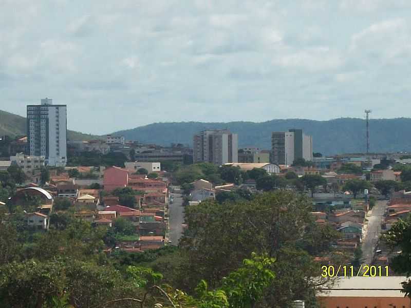 PARACATU-MG-VISTA PARCIAL DA CIDADE-FOTO:JOSUE MARINHO - PARACATU - MG