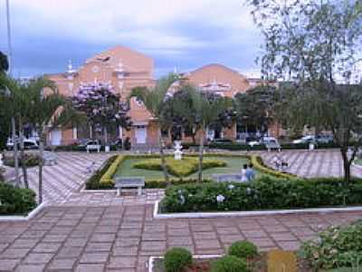 TEATRO MUNICIPAL E HOTEL PARAGUAU-FOTO: JLIO C. BUENO  - PARAGUAU - MG