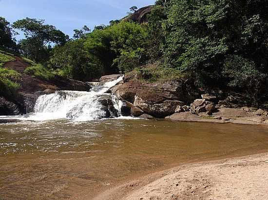 CACHOEIRA DOS HENRIQUES,BAIRRO DOS MARTINS EM PARAISPOLIS-MG-FOTO:ACCOSTA - PARAISPOLIS - MG