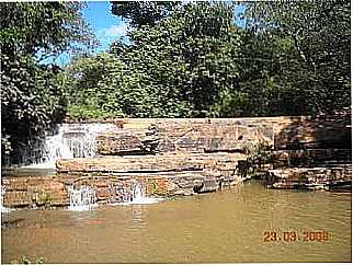 CACHOEIRA DA BARRA PATIS POR MARCONE MURTA - PATIS - MG