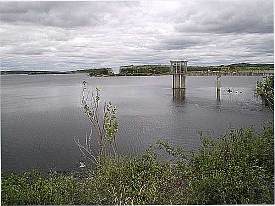 LAGO DA BARRAGEM EM ANAG-BAHIA POR RICARDO VINAGRE - ANAG - BA