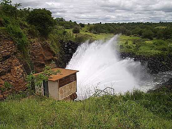 VAZO RESTITUDA AO RIO GAVIO- BARRAGEM DE ANAG-BAHIA  POR RICARDO VINAGRE - ANAG - BA