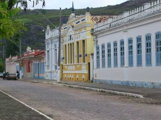 PATRIMONIO HISTORICO, POR IRISMAR RODRIGUES - PEDRA AZUL - MG