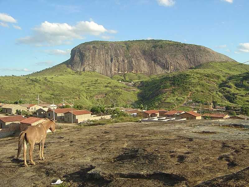 PEDRA AZUL-MG-PEDRA DA CONCEIO-FOTO:PAULOMARCIO - PEDRA AZUL - MG