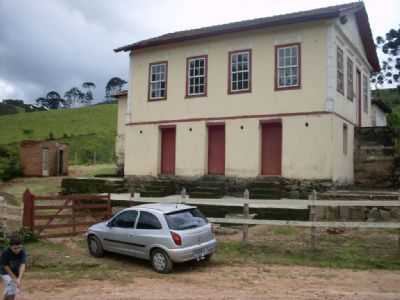 SEDE DO BAIRRO ANGU CRU , POR JUAREZ SILVA JUNIOR - PEDRALVA - MG