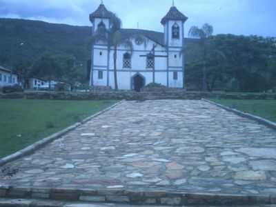 IGREJA NOSSA SENHORA DA PENHA, POR ELENICE FROIS - PENHA DE FRANA - MG