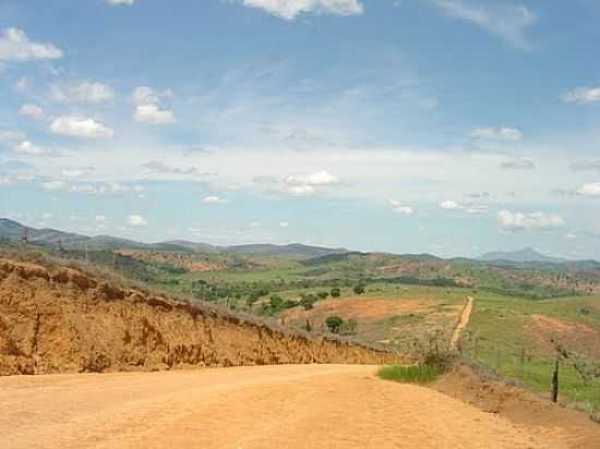 ESTRADA QUE SAI DE PENHA DO CASSIANO-FOTO:ANISIO1 - PENHA DO CASSIANO - MG