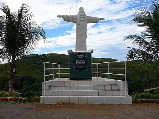 IMAGEM DE CRISTO EM PERIQUITO-FOTO:TIO GEGECA - PERIQUITO - MG