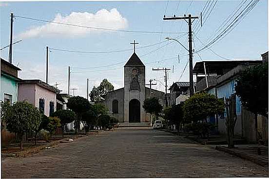 IGREJA EM PIEDADE DE PONTE NOVA-FOTO:IANOBRE - PIEDADE DE PONTE NOVA - MG