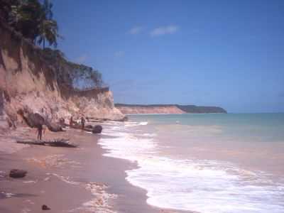 PRAIA CARRO QUEBRADO, POR LINDOMAR FIGUEIREDO - BARRA DE SANTO ANTNIO - AL