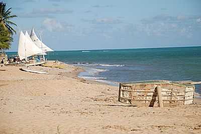 JANGADAS NA PRAIA DE TABUBA - BARRA DE SANTO ANTNIO (AL) POR DCIO SENA - BARRA DE SANTO ANTNIO - AL