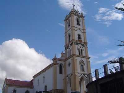 IGREJA, POR CARLA - PIRACEMA - MG