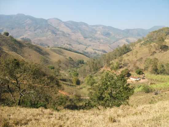 FOTO TIRADA,NO MORRO DO ANTUNES, POR MARQUINHOS - PIRANGUU - MG