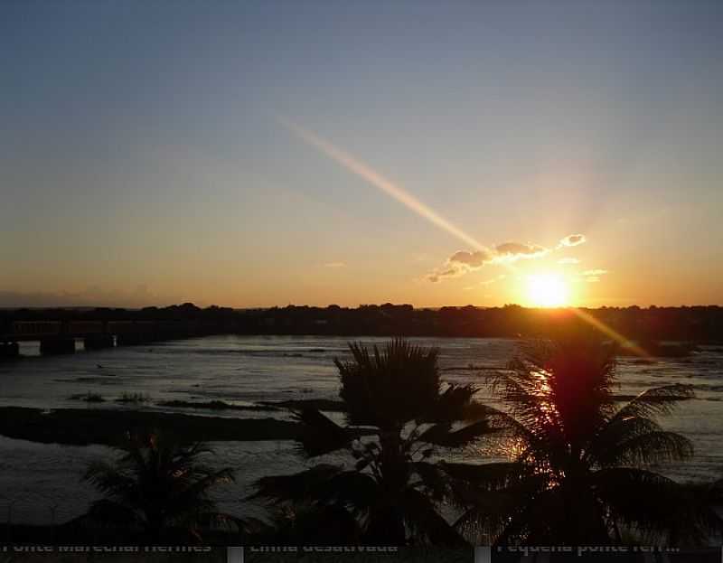PIRAPORA-MG-LINDO PR DO SOL-FOTO:SAMUELMARCOS  - PIRAPORA - MG