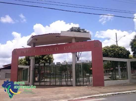 ENTRADA DO PARQUE DE EXPOSIO, POR PETER ANDERSON DE FREITAS OLIVEIRA - PIUMHI - MG