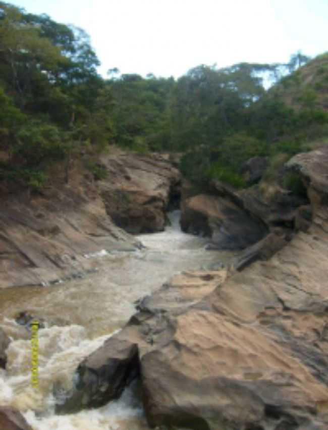 CACHOEIRA GRANDE POAIA MG, POR TATIANA - POAIA - MG