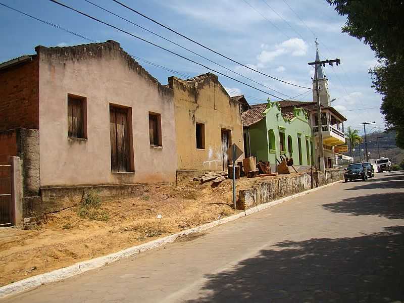 POCRANE-MG-RUA DA CIDADE-FOTO:JAIRONUNES  - POCRANE - MG