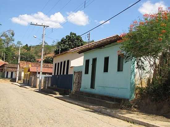 CASARIO-FOTO:GANZILOTOMICH  - PRESIDENTE PENA - MG