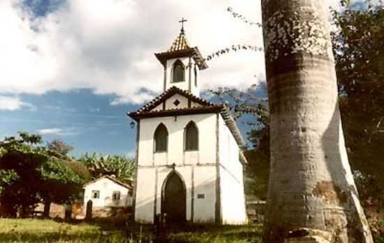 IGREJA NOSSA SENHORA DO ROSRIO ANTES DA REFORMA-FOTO:MATHEUS SIQUEIRA  - RAVENA - MG