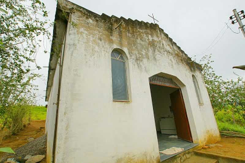 RECREIO-MG-CAPELA DE SANTO ANTNIO-FOTO:OLHANDODAJANELADOTREM. - RECREIO - MG