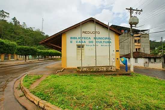 ANTIGA ESTAO FERROVIRIA-FOTO:SGTRANGEL  - REDUTO - MG