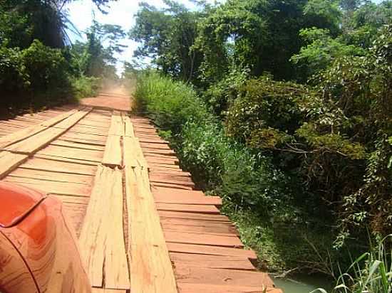 PONTE DO AMENDOIM-FOTO:JOO CSSIO  - RIACHINHO - MG