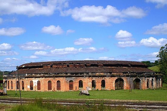 COLISEU DE MINAS - RIBEIRO VERMELHO - MG