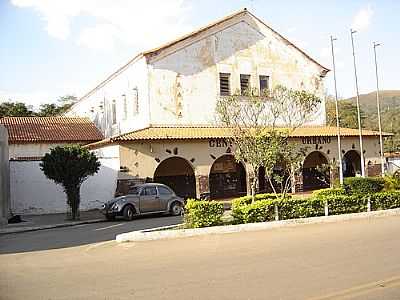 CENTRO SOCIAL URBANO EM RIO ACIMA POR UBIRAJARA BARBOSA - RIO ACIMA - MG