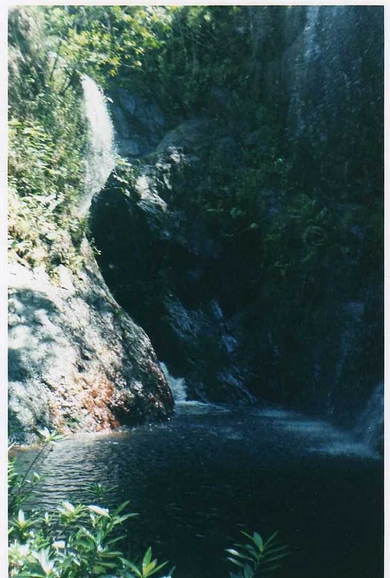 ARAPIRANGA-BA-CACHOEIRA DA ANDORINHA-FOTO:VERLANSP - ARAPIRANGA - BA