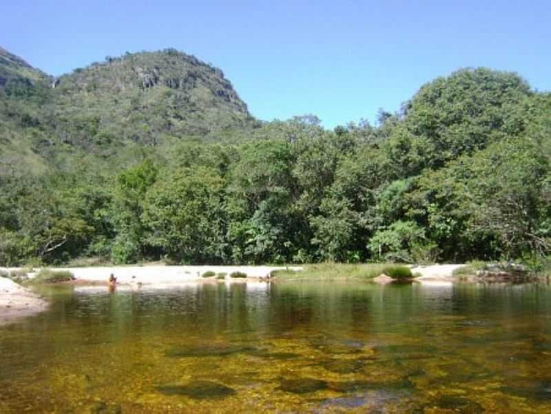 ARAPIRANGA-BA-RIO DA GUA SUJA-FOTO:HTTPCIDADEDEARAPIRANGA. - ARAPIRANGA - BA