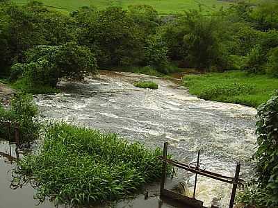 RIBEIRO STO ANTONIO
POR ANDRE ALVIM(XX) - RIO POMBA - MG