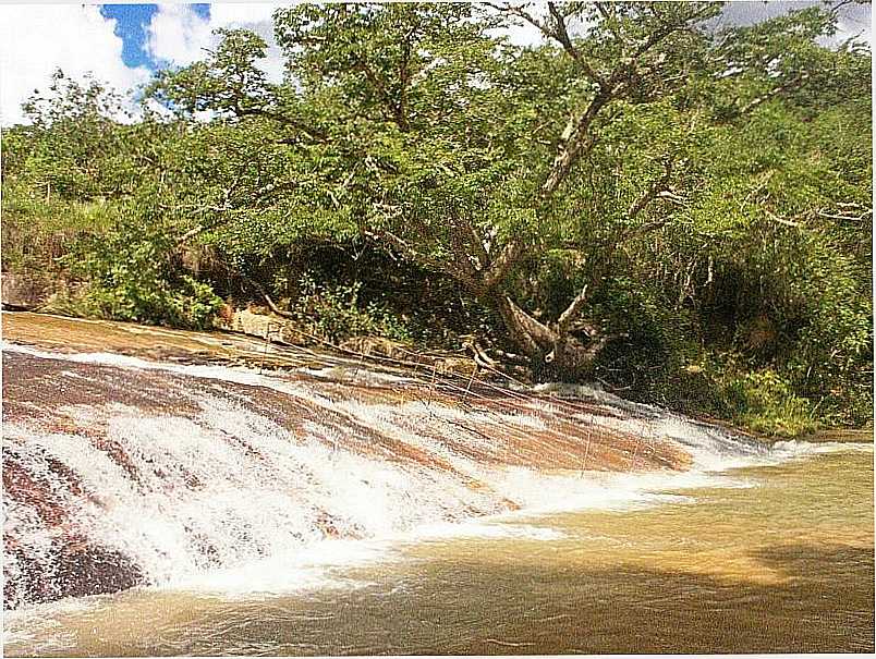 RITPOLIS-MG-CACHOEIRA DO JABURU-FOTO:ANDR SALIYA - RITPOLIS - MG