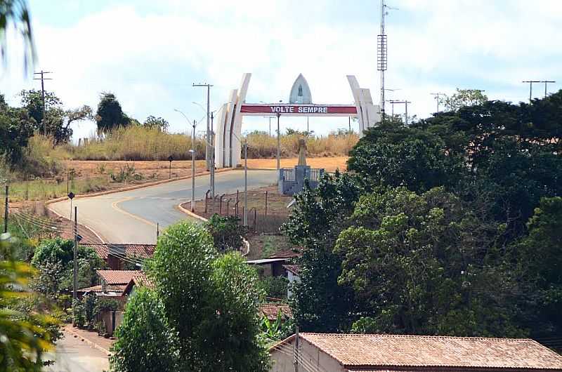 ROMARIA-MG-PRTICO DE ENTRADA DA CIDADE-FOTO:JFREZENDE - ROMARIA - MG